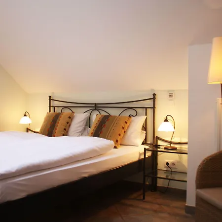 Hotell Porta Vinea 3*