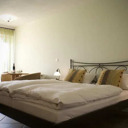 Hotell Porta Vinea 3*